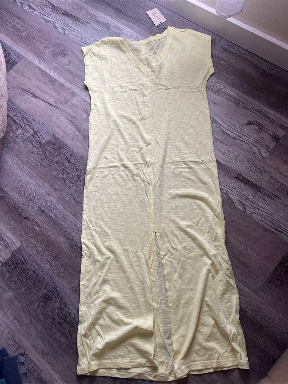 Universal Thread Light Yellow V-Neck Maxi Dress